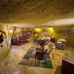 Heritage Cave أوروغوبْ