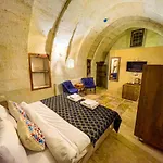 فندق Heritage Cave أوروغوبْ