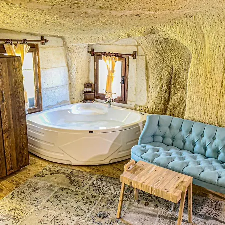Heritage Cave 5*