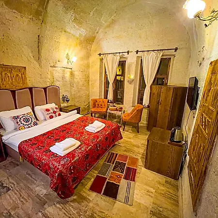 Heritage Cave Hotel 5*