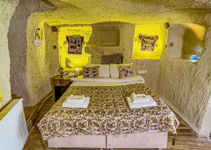 Heritage Cave Hotel 5*